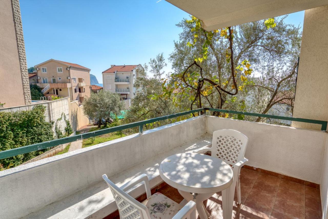 Apartmani Olga Petrovac Εξωτερικό φωτογραφία