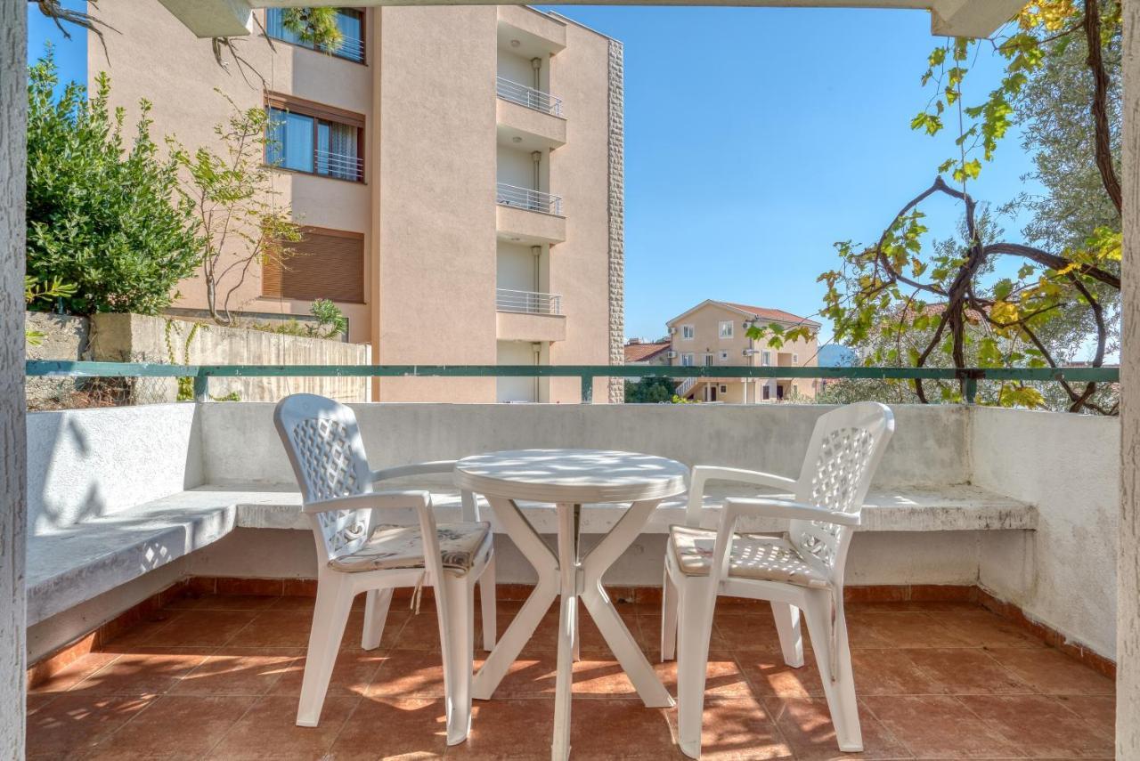 Apartmani Olga Petrovac Εξωτερικό φωτογραφία