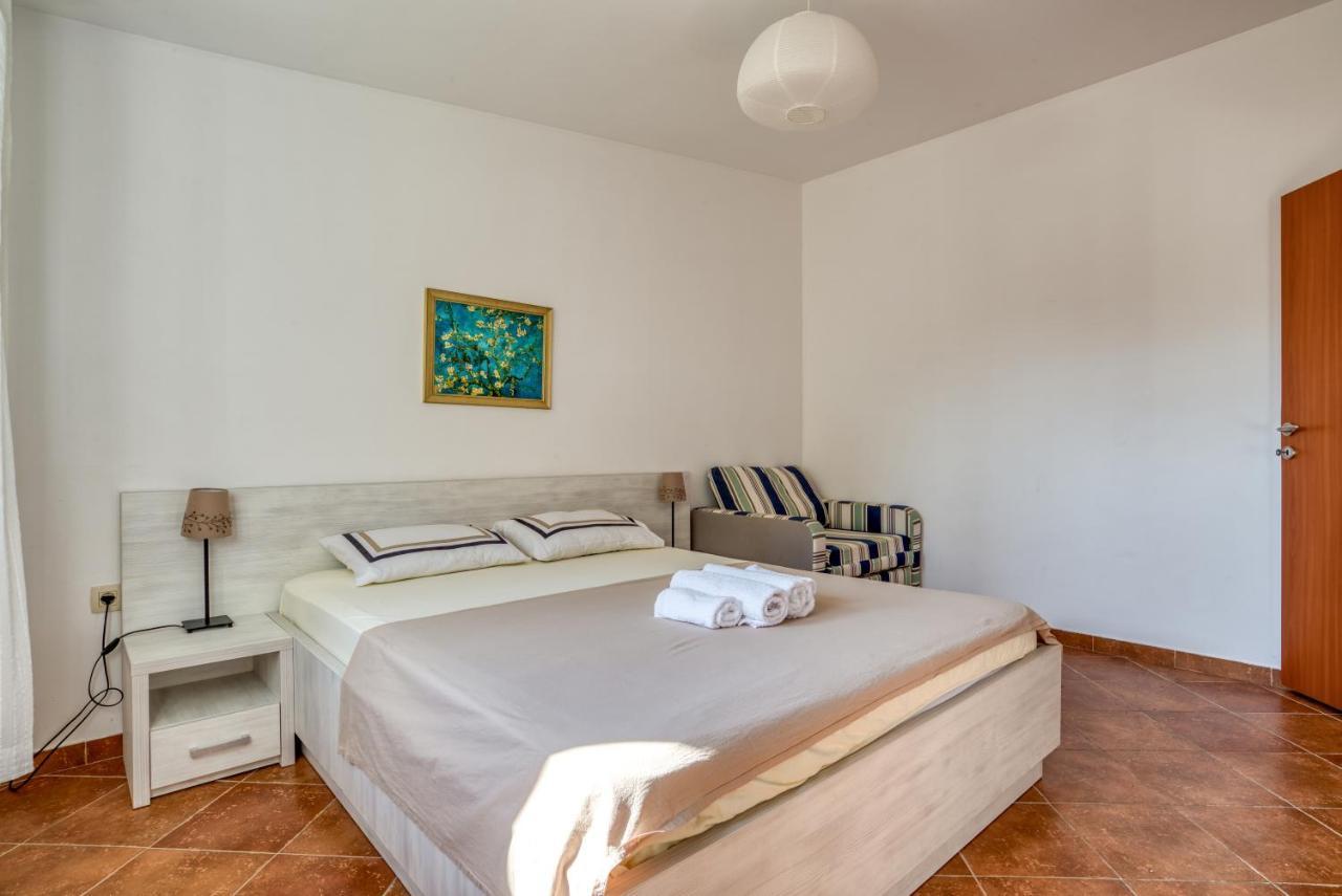 Apartmani Olga Petrovac Εξωτερικό φωτογραφία